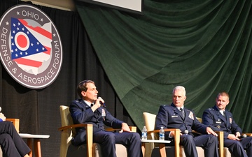 910 AW/CC participates in Ohio Aerospace and Defense Forum panel