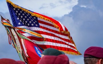 Market Garden 81 - Unveiling of  LT Hanford Monument