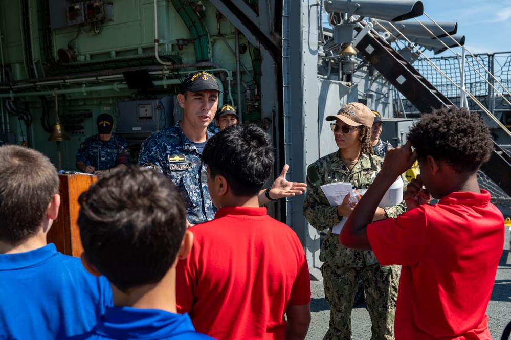 Arlington Middle School Students Tour ARA La Argentina
