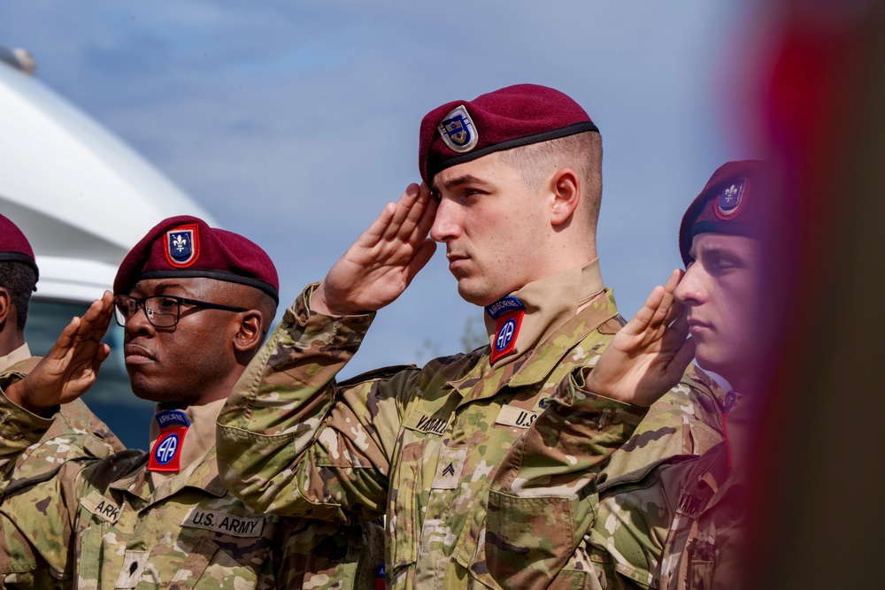 Market Garden 81 - Unveiling of  LT Hanford Monument