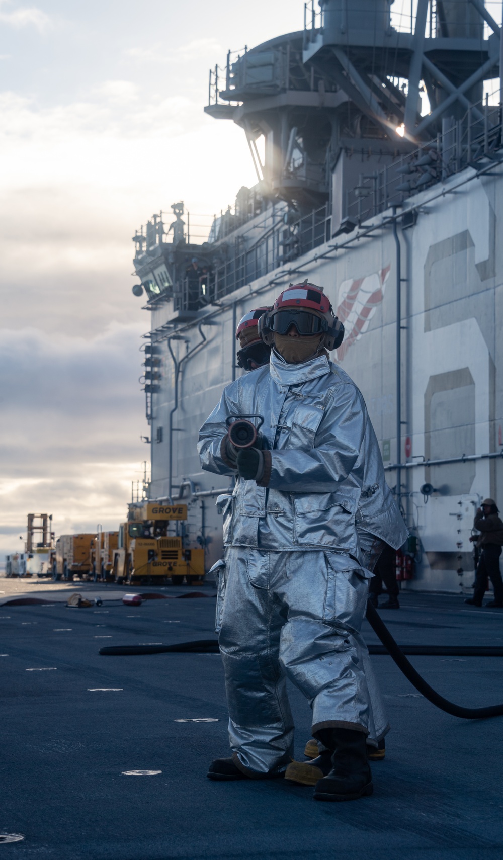 USS America (LHA 6) Conducts Flight Deck Fire Drill
