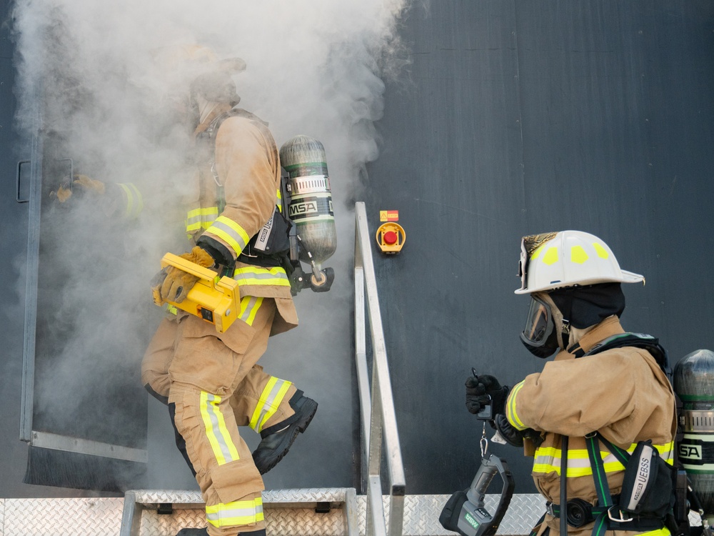 Gowen Fire conducts live fire entry training