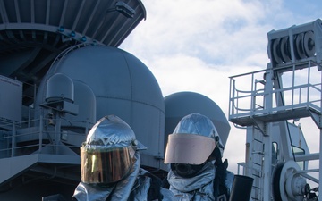 USS America (LHA 6) Conducts Flight Deck Fire Drill