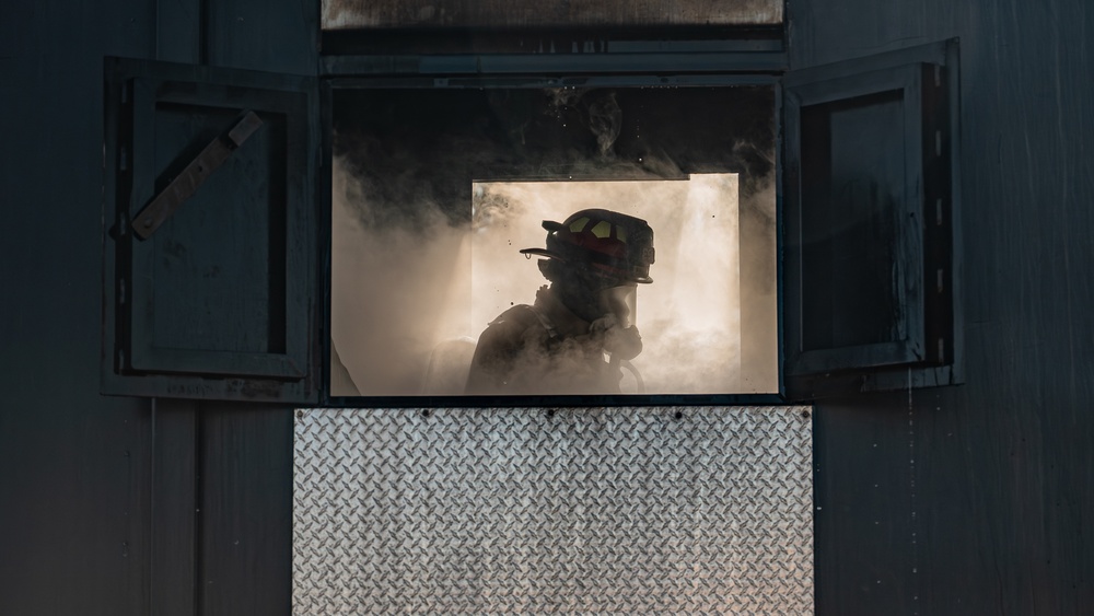 Gowen Fire conducts live fire entry training