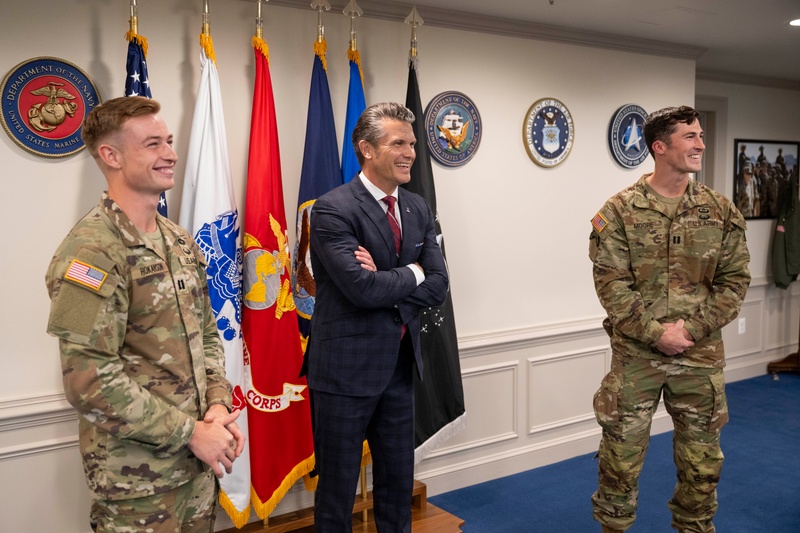 2025 Best Ranger Competition Winners Meet SW Hegseth, Tour Pentagon