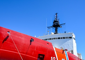 U.S. Coast Guard Cutter Polar Star (WAGB-10) prepares for Mare Island Dry Dock departure