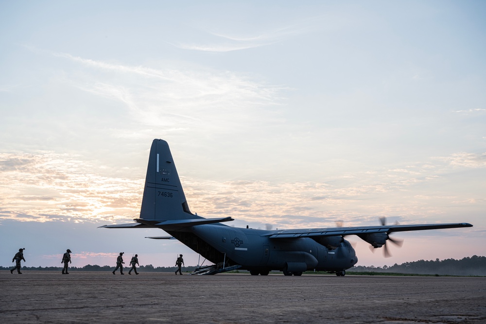 721st CRE Airfield Assessment Team Arrives at Geronimo LZ
