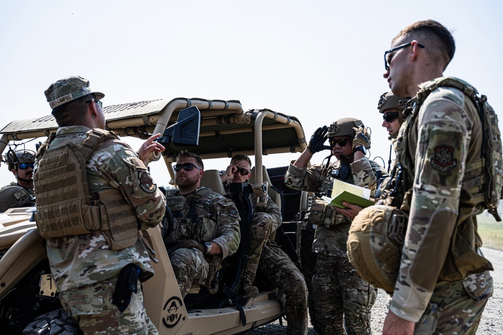 721st CRE Airfield Assessment Team Arrives at Geronimo LZ
