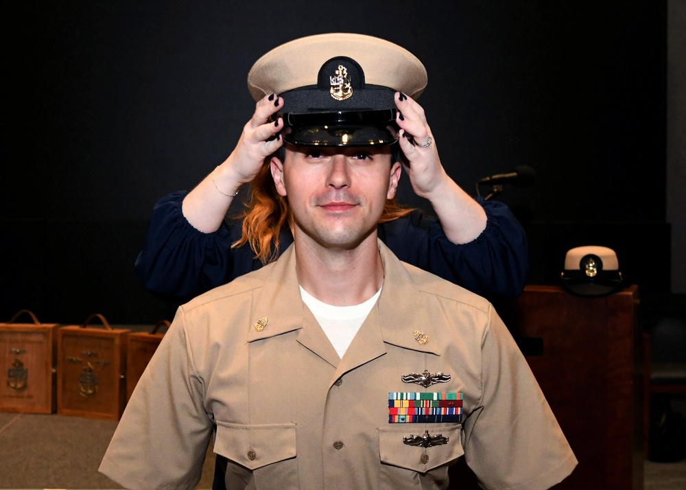 Navy Information Warfare Commands Pin 19 New Chief Petty Officers