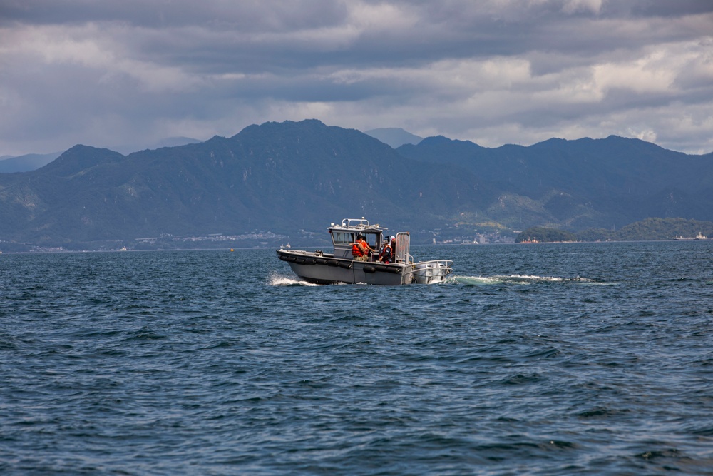 U.S. Marines conduct rescue operations during Rescue Flag 25-2