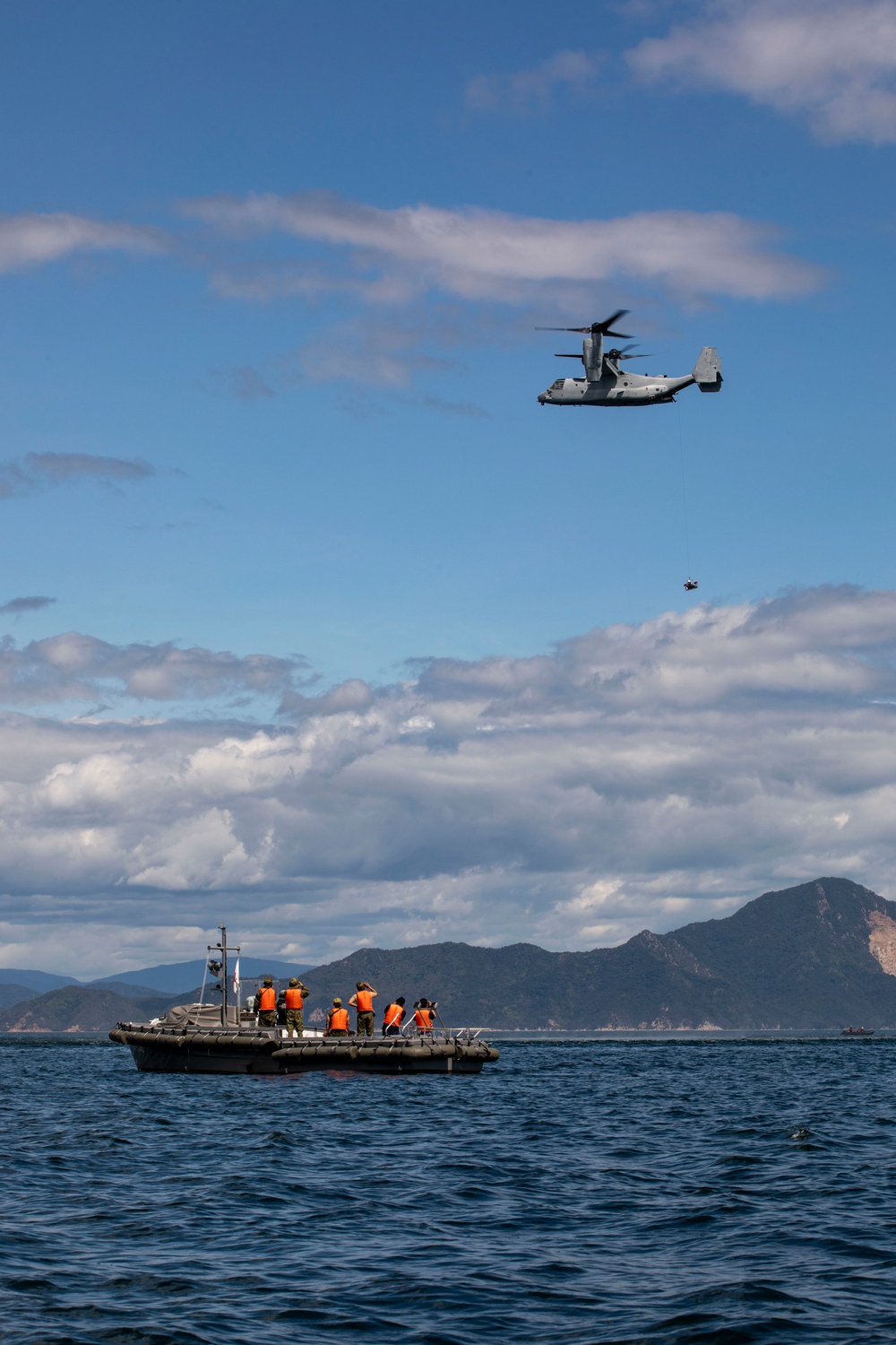 U.S. Marines conduct rescue operations during Rescue Flag 25-2