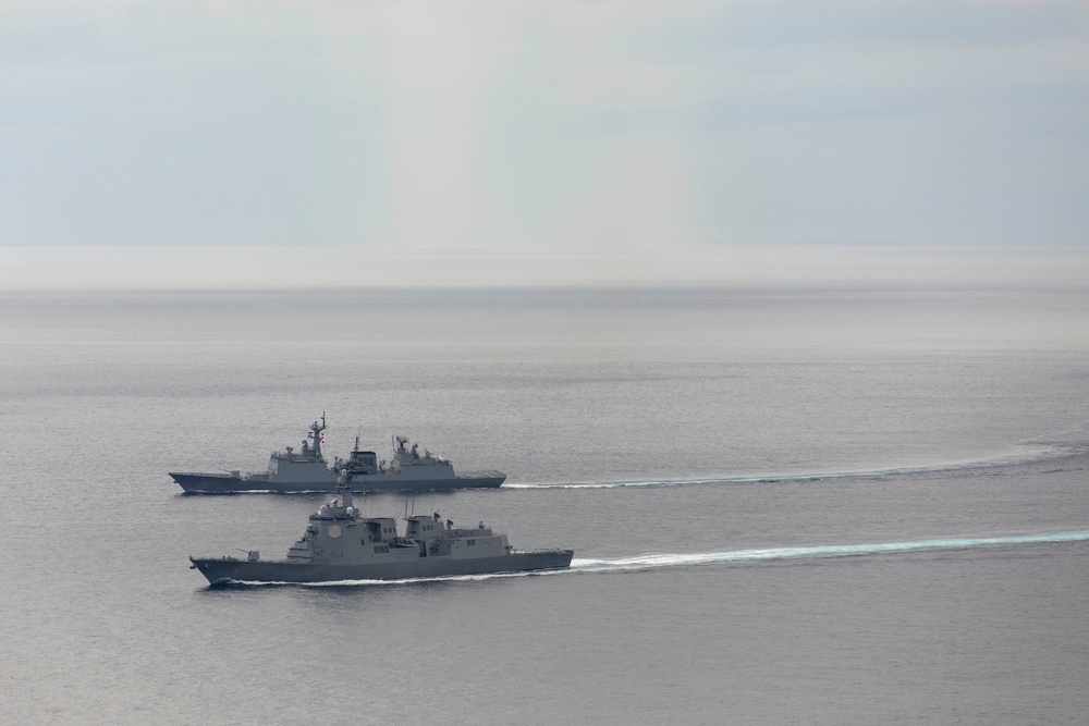 Freedom Edge 25 Trilateral Sail