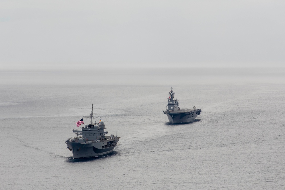 Freedom Edge 25 Trilateral Sail