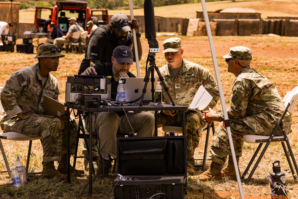 Experimenting with Technology: Soldiers and Innovators Strengthen National Defense