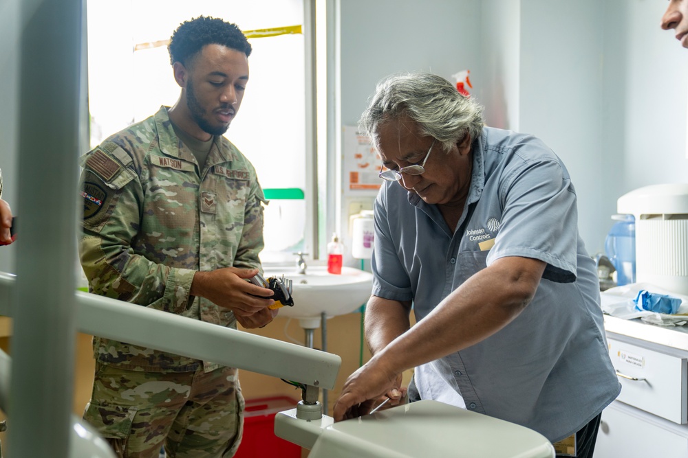 U.S., Panama BMETs Strengthen Partnerships Through Equipment Repair