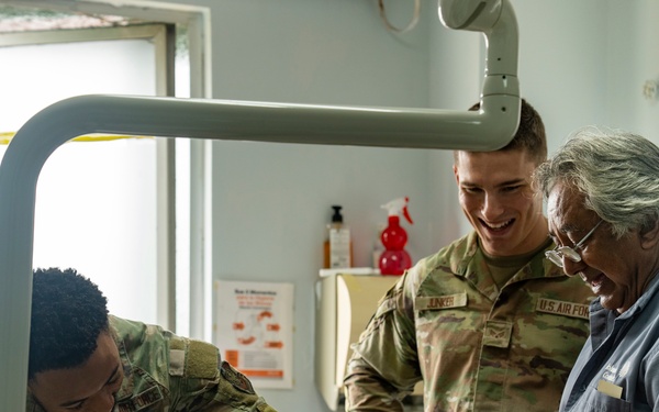 U.S., Panama BMETs Strengthen Partnerships Through Equipment Repair