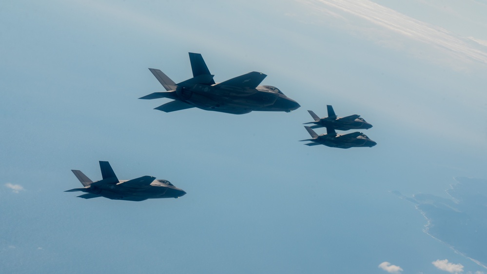 Osan’s Fiends and ROKAF’s 152nd Fighter Squadron take flight during Buddy Squadron 25-5