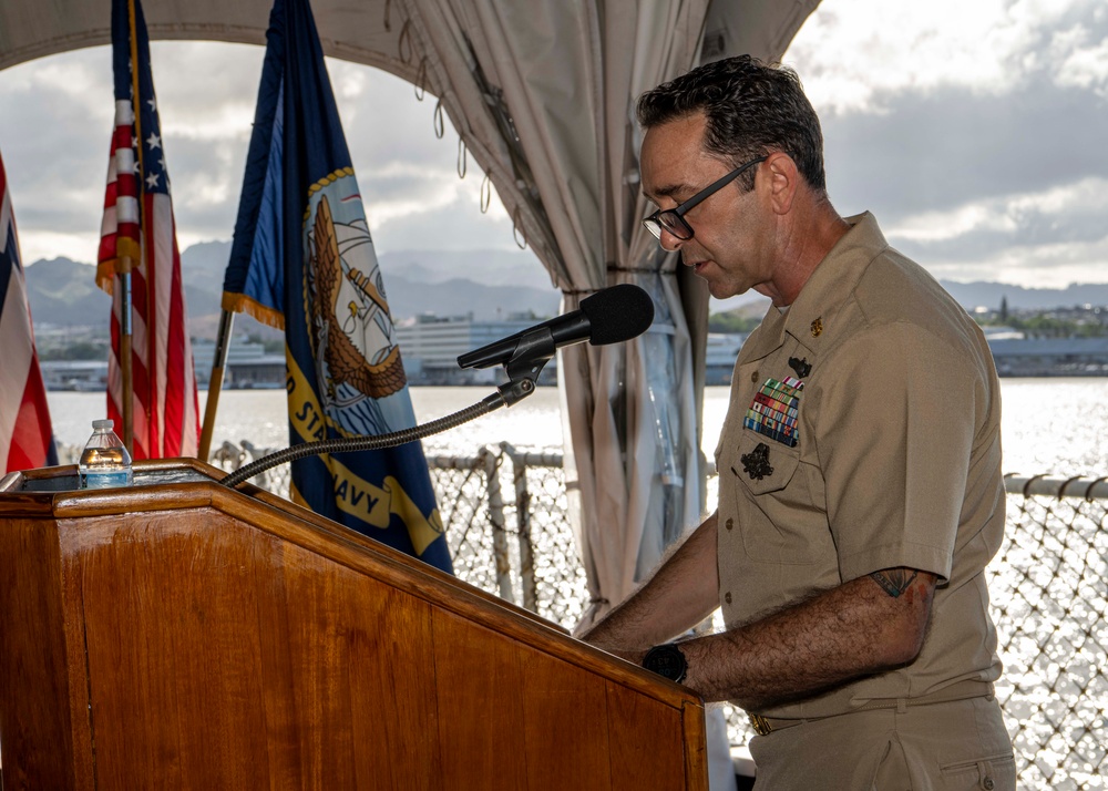 COMPACFLT Conducts Chief Pinning Ceremony