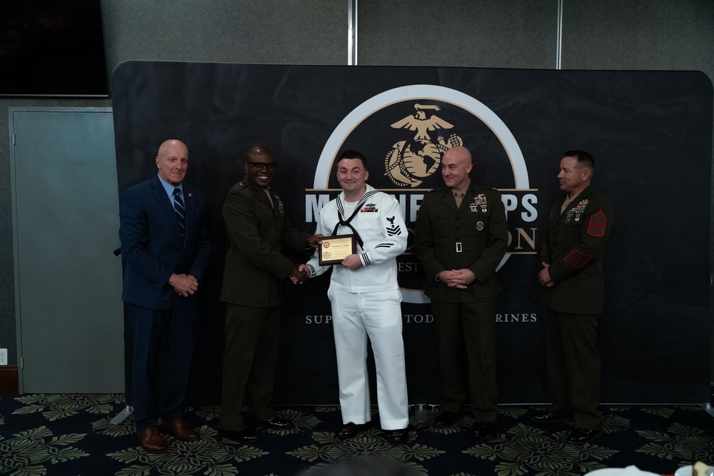 Marine Corps Association hosts Iwakuni Professional Dinner