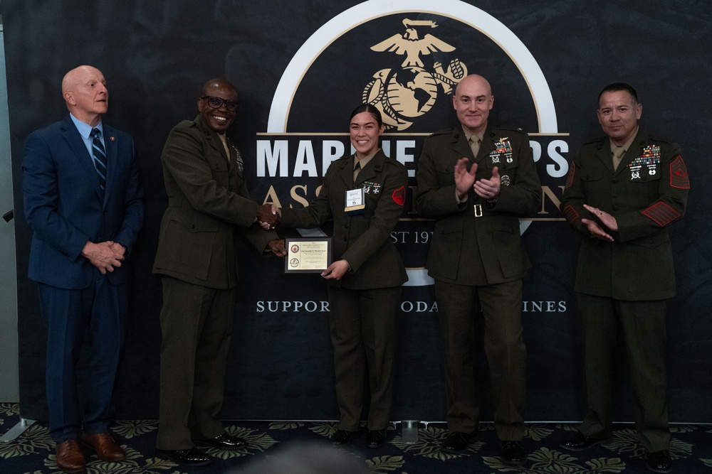 Marine Corps Association hosts Iwakuni Professional Dinner
