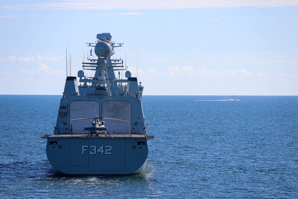 USS Bulkeley (DDG 84) maneuvers alongside the HDMS Esbern Snare (F342) and German Type 212A (U-34) submarine during Northern Coasts 2025