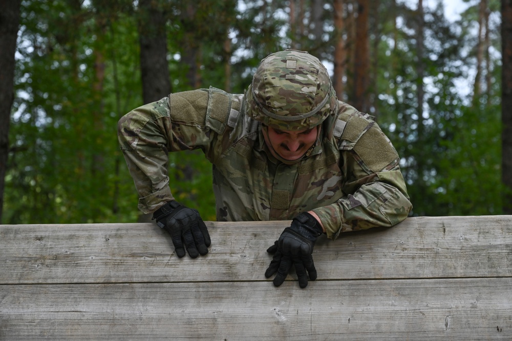 U.S. Army Veterinary Readiness Activity, Rheinland-Pfalz Obstacle Course