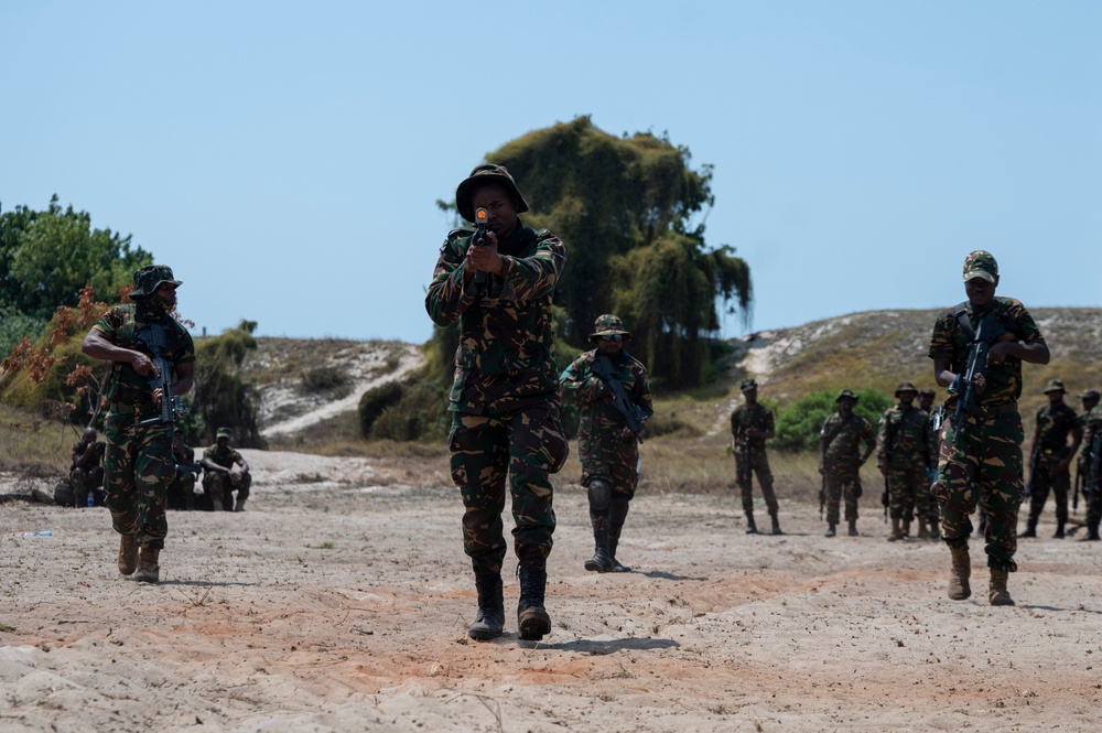 3rd SFG (A) Conducts CQB Training with Partners