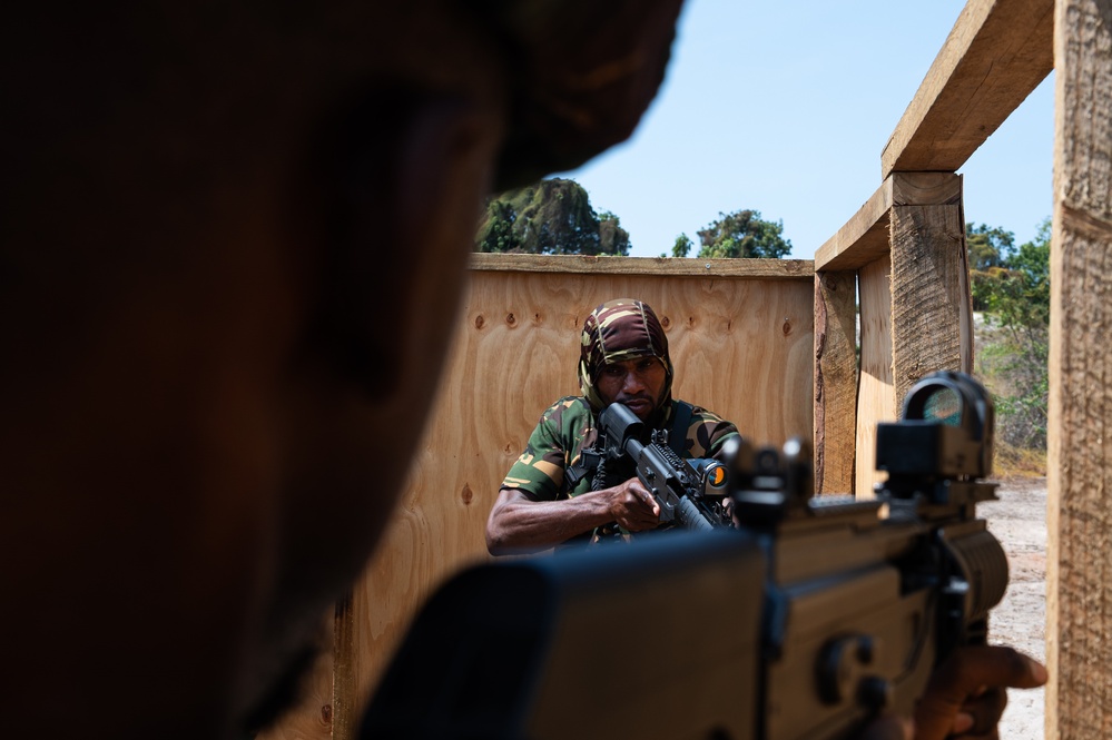 3rd SFG (A) Conducts CQB Training with Partners