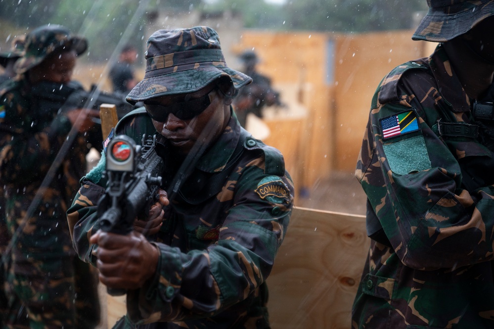 3rd SFG (A) Conducts CQB Training with Partners