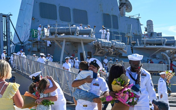 USS Arleigh Burke (DDG 51) Returns to NAVSTA Rota