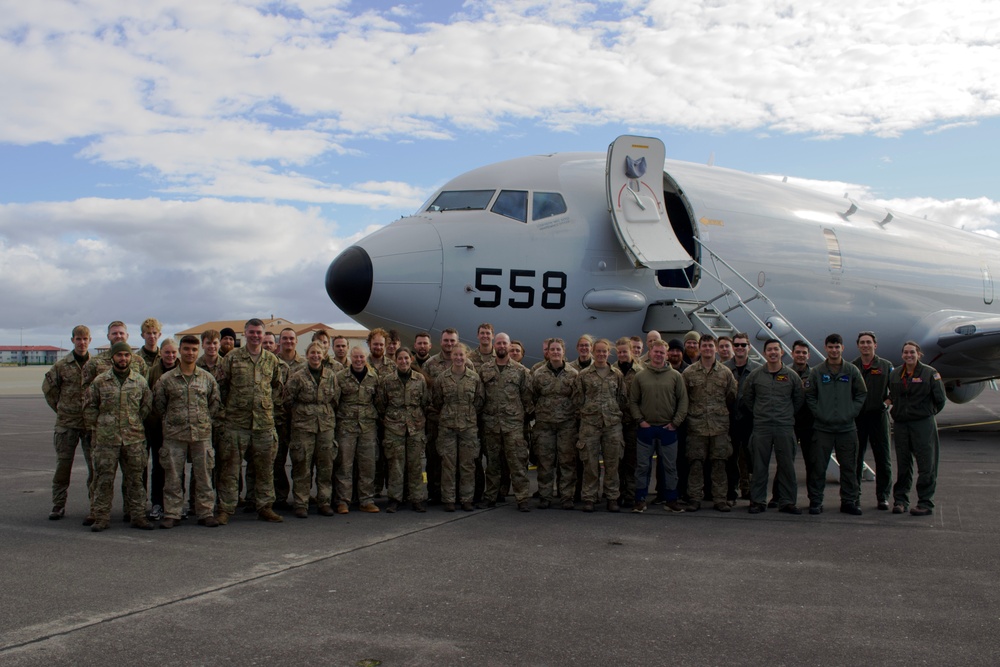 Royal Danish Army; 2nd Explosive Ordnance Disposal Battalion (2 EODBTN) and 5th Explosive Ordnance Disposal Company (5 EODKMP) visit U.S. Patrol Squadrons during Northern Challenge 2025