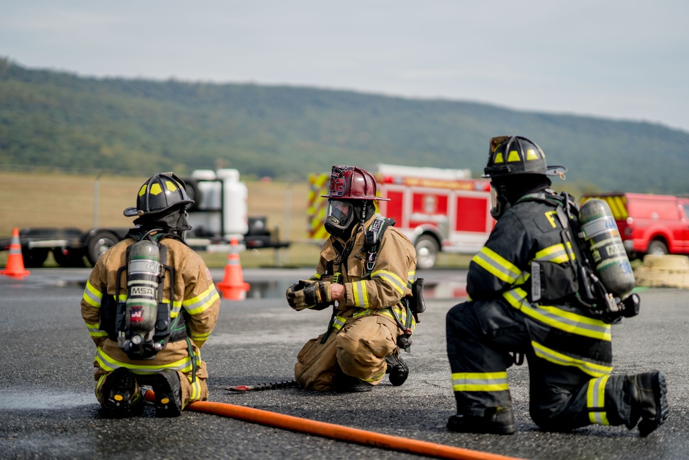 192nd Firefighting Team Detachment training