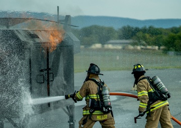 192nd Firefighting Team Detachment training