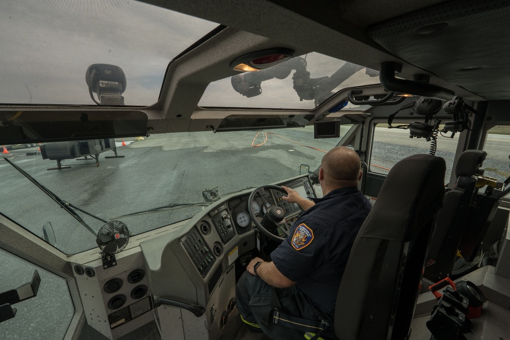 192nd Firefighting Team Detachment training