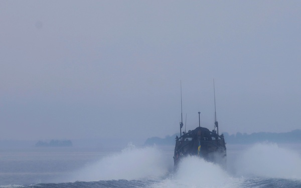 U.S. Marines, Swedish forces sharpen littoral combat capabilities