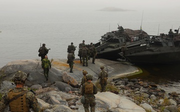U.S. Marines, Swedish forces sharpen littoral combat capabilities