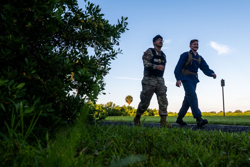 ALS students ruck with senior leaders