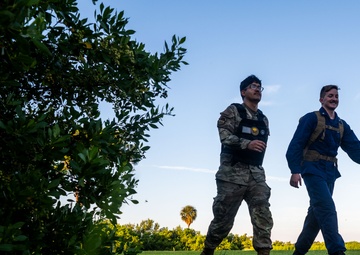 ALS students ruck with senior leaders