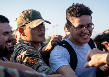 ALS students ruck with senior leaders