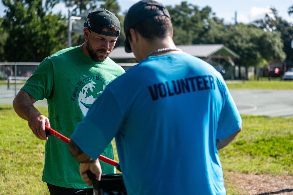 ALS students give back to the community