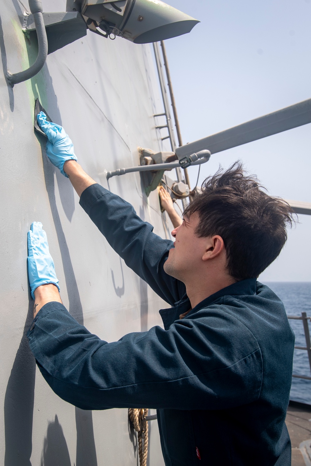 DVIDS - Images - USS Higbee Sailors Conduct Fresh Water Wash Down ...