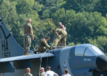 A-7D Corsair II transfered to Siouxland Freedom Park