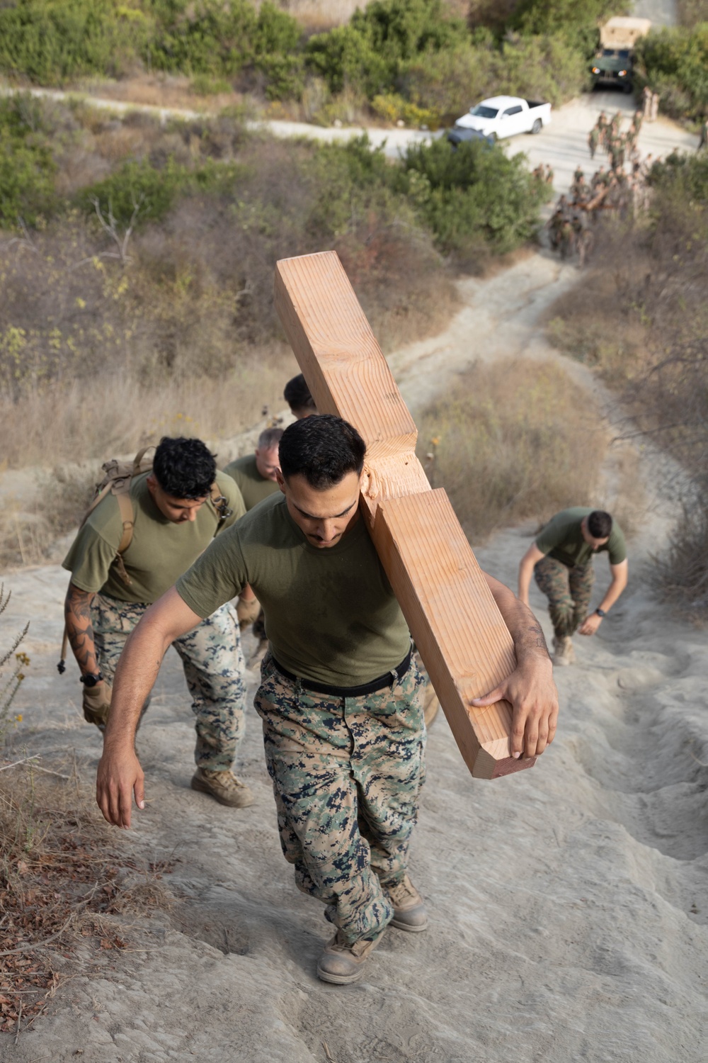 1st CEB places two crosses on First Sergeant’s Hill during memorial hike to honor Lance Cpl. Aguilera, Lance Cpl. Gamino