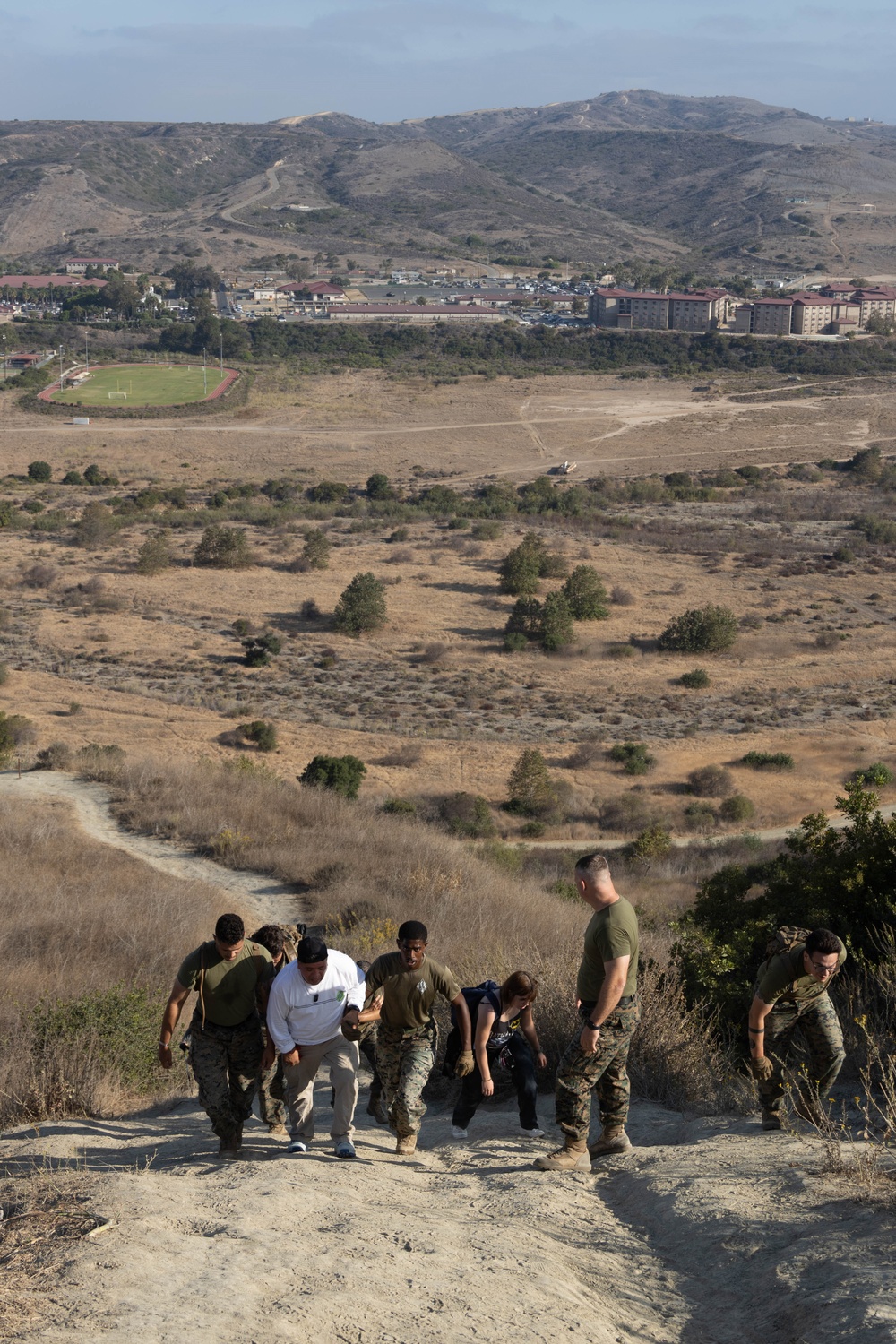1st CEB places two crosses on First Sergeant’s Hill during memorial hike to honor Lance Cpl. Aguilera, Lance Cpl. Gamino