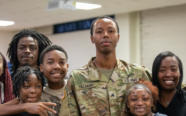 Detachment 38, 335 Signal Command (T) Departure ceremony