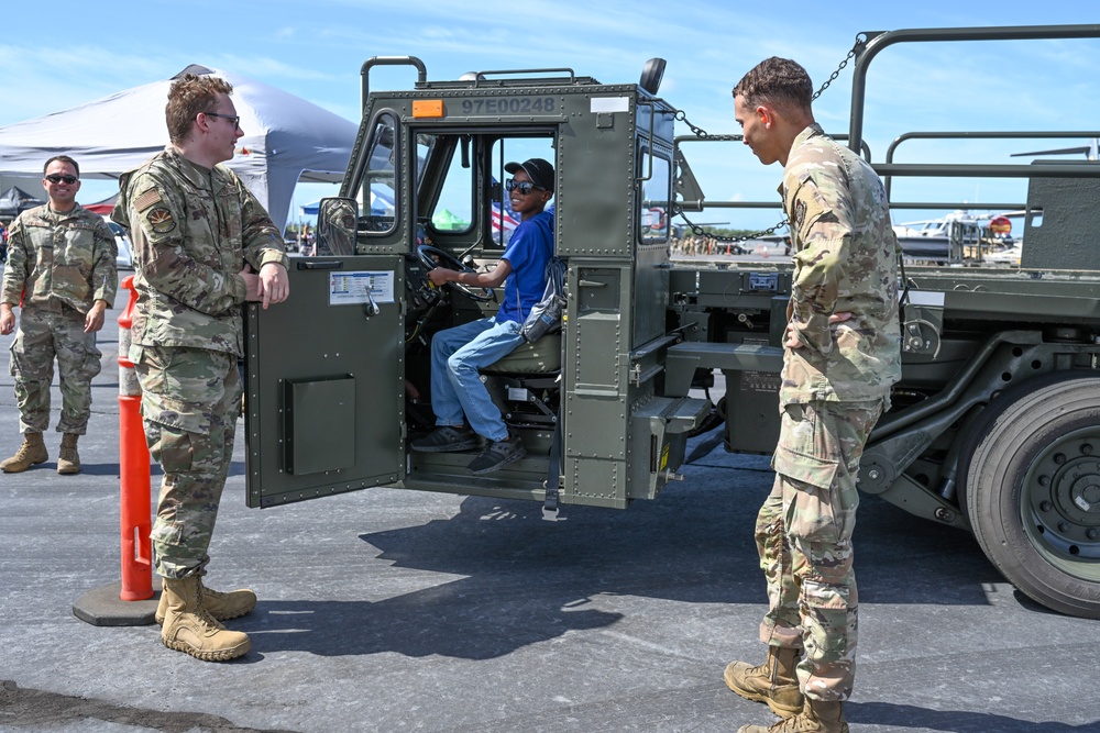 735th Air Mobility Squadron Participates in Team Hickam Wings of Aloha 2025