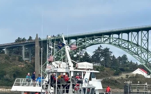 Coast Guard rescues 49 passengers aboard Oregon tour boat