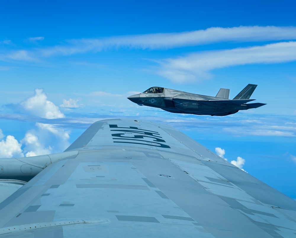 909th powers U.S. Navy, U.S. Marine Corps during large force exercise