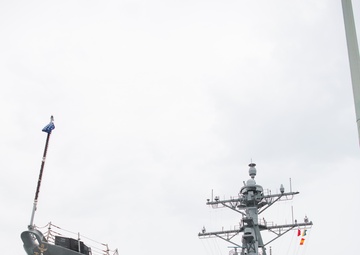 SWOBOSS visits USS Pinckney