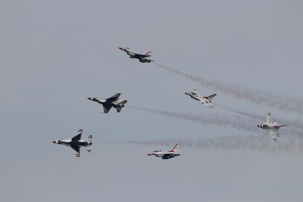 U.S. Air Force Thunderbirds perform at the 2025 Joint Base Andrews Air Show